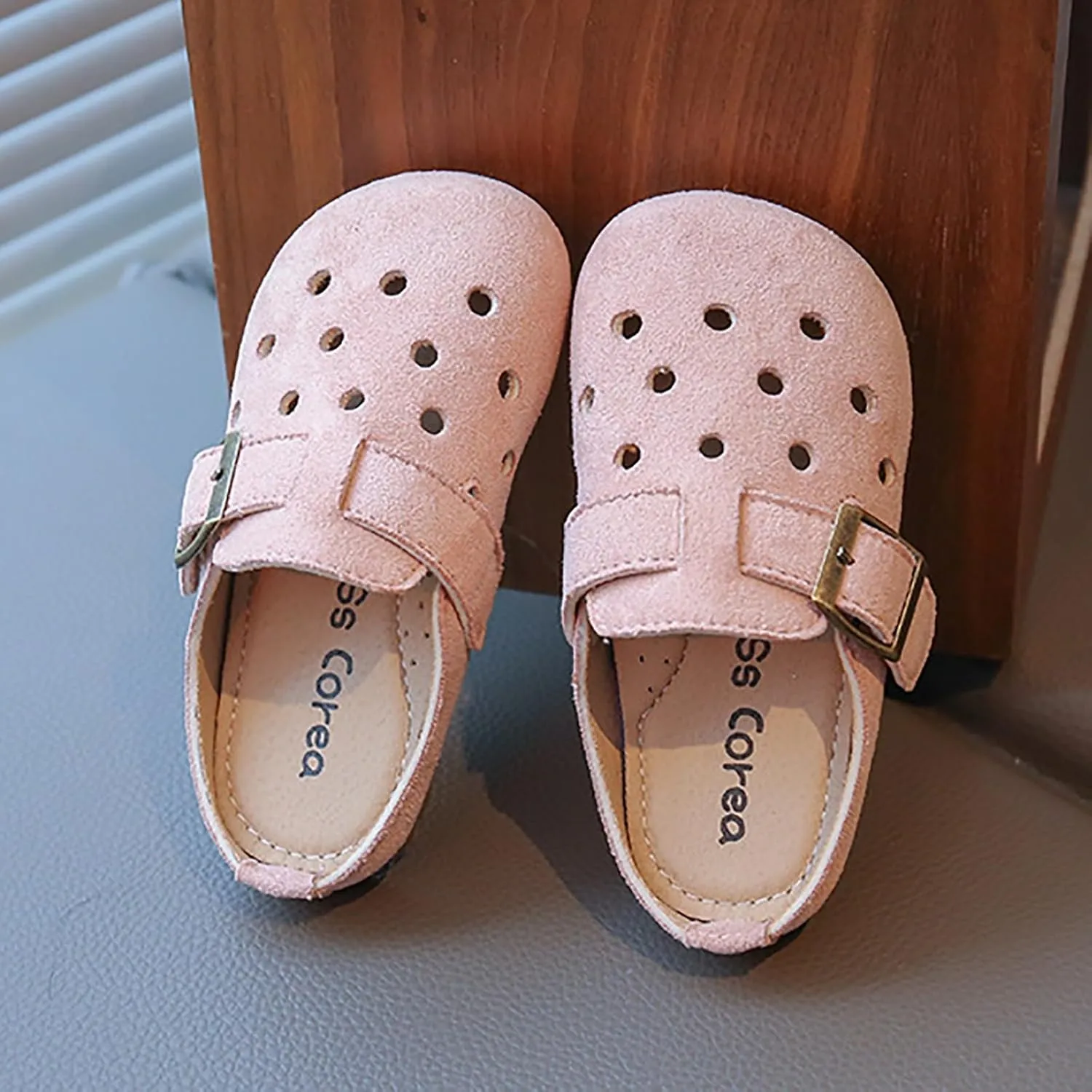 Girls Shoes Comfortable Closed Toe Slip On Sandals Fashionable Casual Slippers Sandals for Toddler Girl White