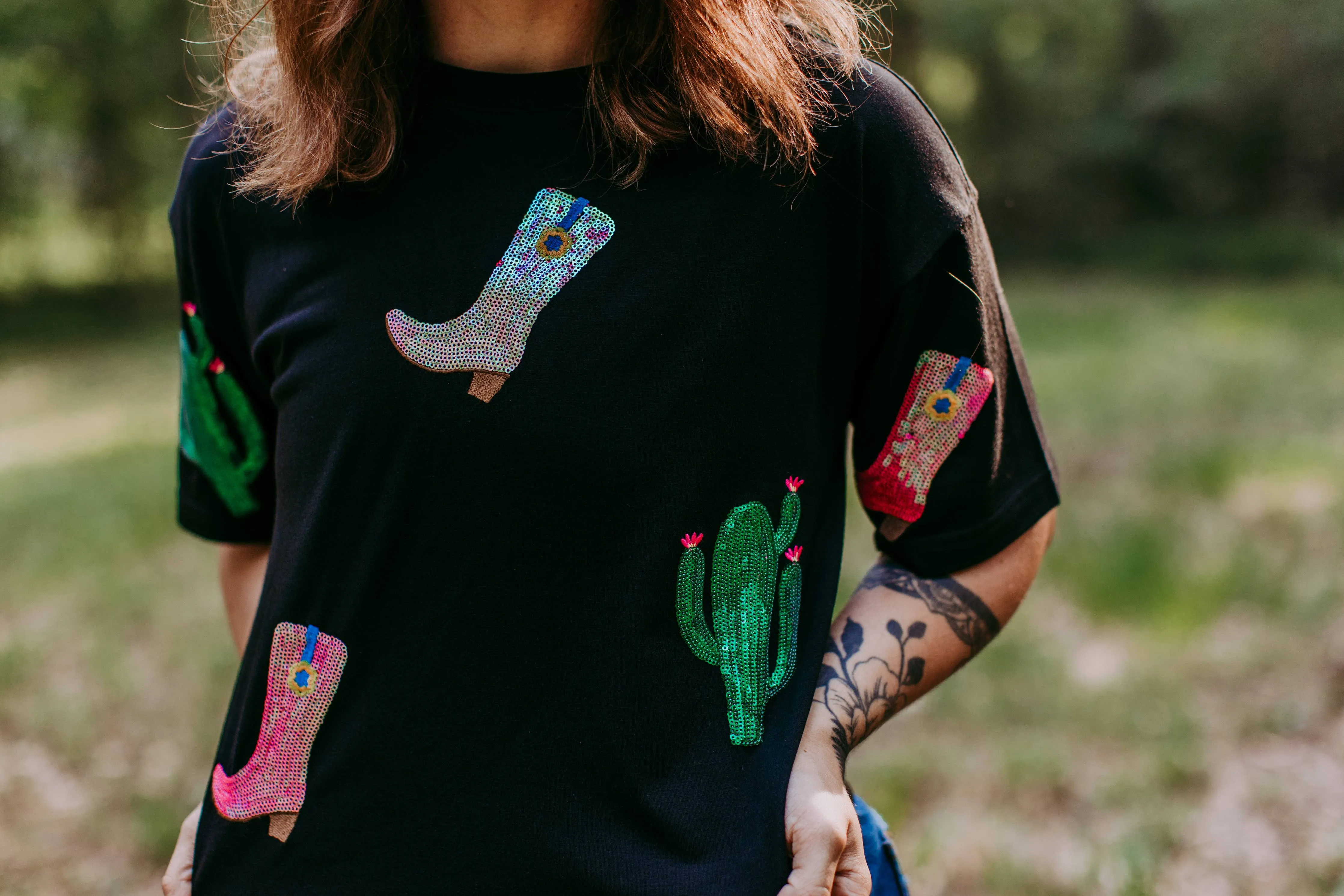 MK486 Cactus Boots sequins Embroidery Crop Tee