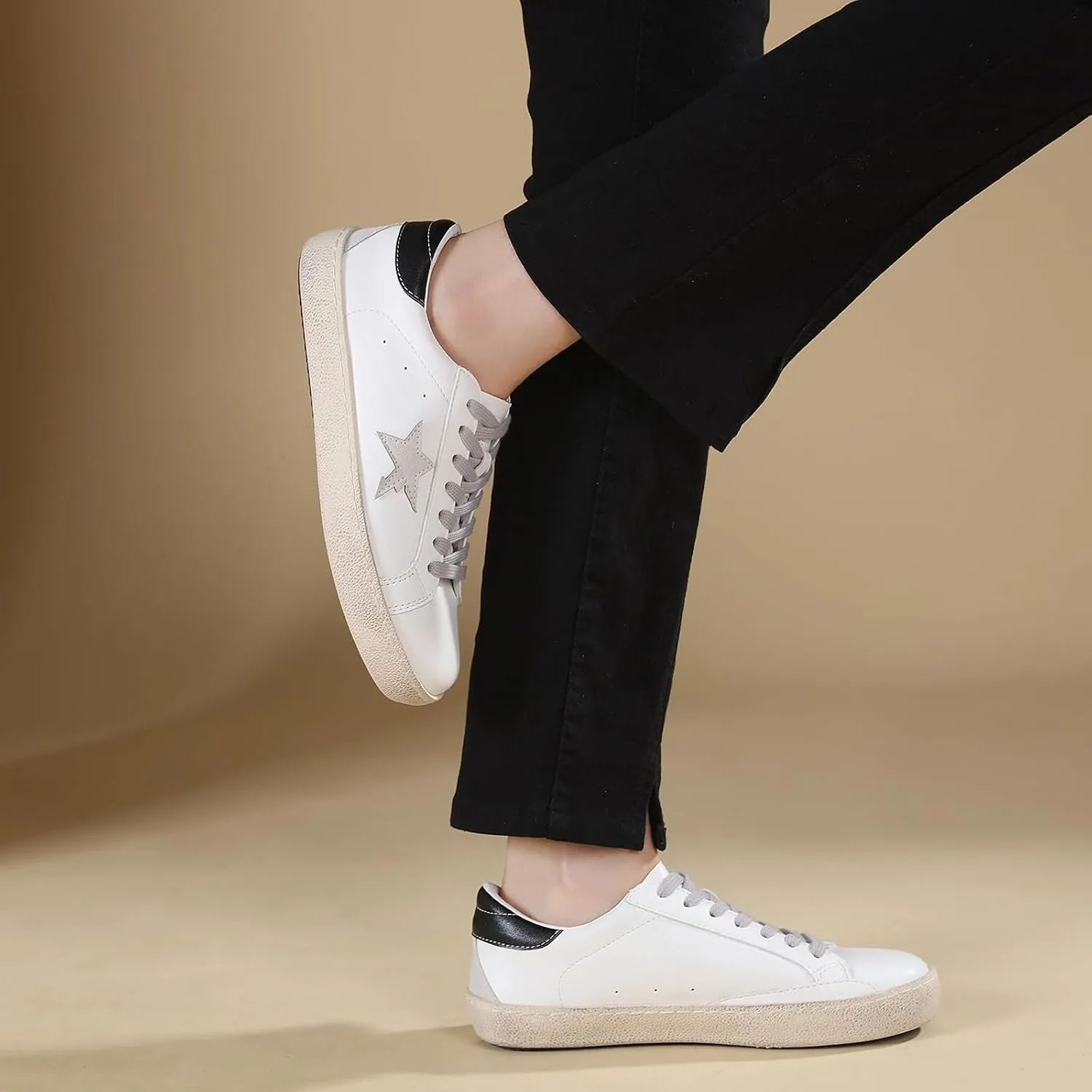 Sneakers for Women - Fashion Bling Star Sequins Sneaker - Cushioned Low Top Platform, Rubber Sole Leather Upper Lace Up Walking Shoes - Casual Comfortable Running Sports Shoes