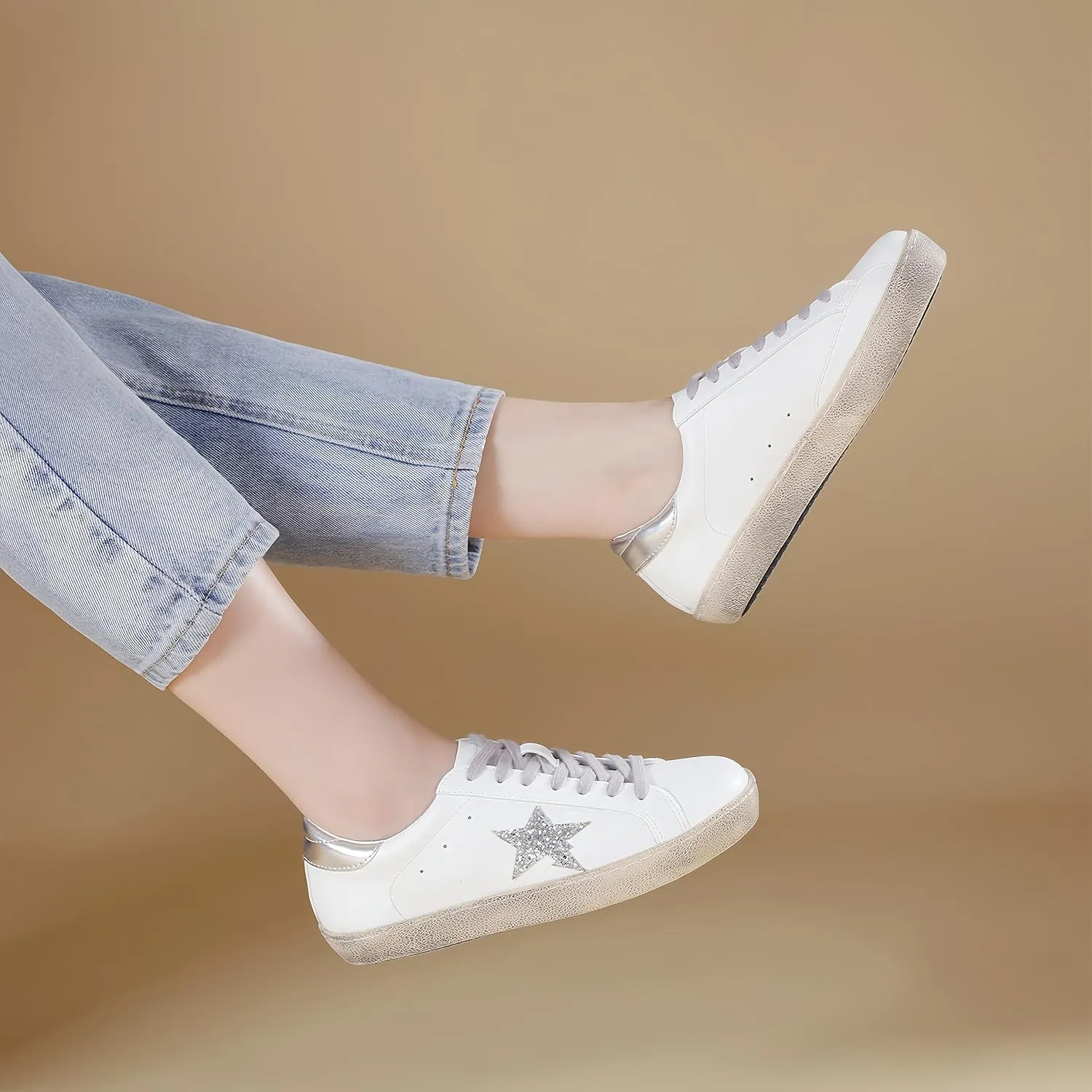 Sneakers for Women - Fashion Bling Star Sequins Sneaker - Cushioned Low Top Platform, Rubber Sole Leather Upper Lace Up Walking Shoes - Casual Comfortable Running Sports Shoes