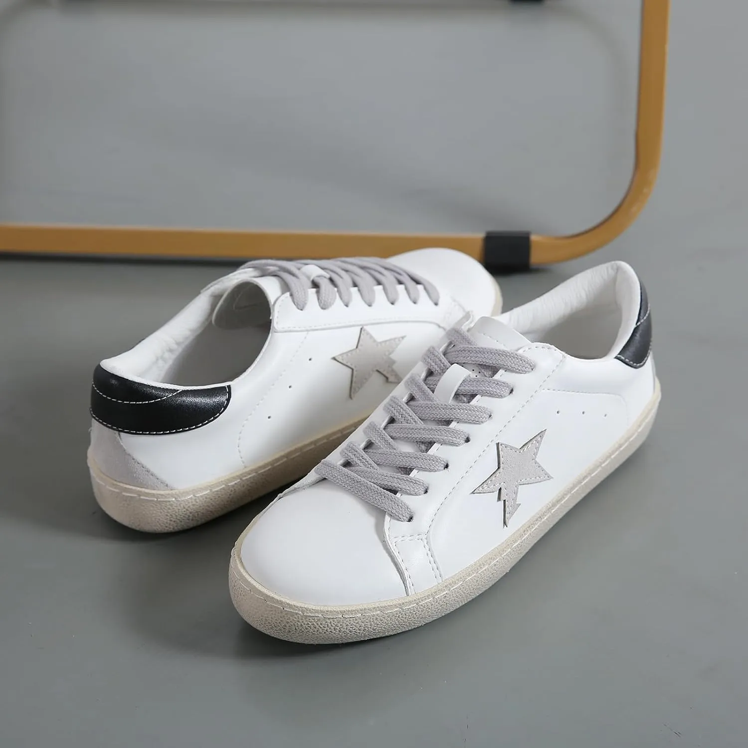 Sneakers for Women - Fashion Bling Star Sequins Sneaker - Cushioned Low Top Platform, Rubber Sole Leather Upper Lace Up Walking Shoes - Casual Comfortable Running Sports Shoes