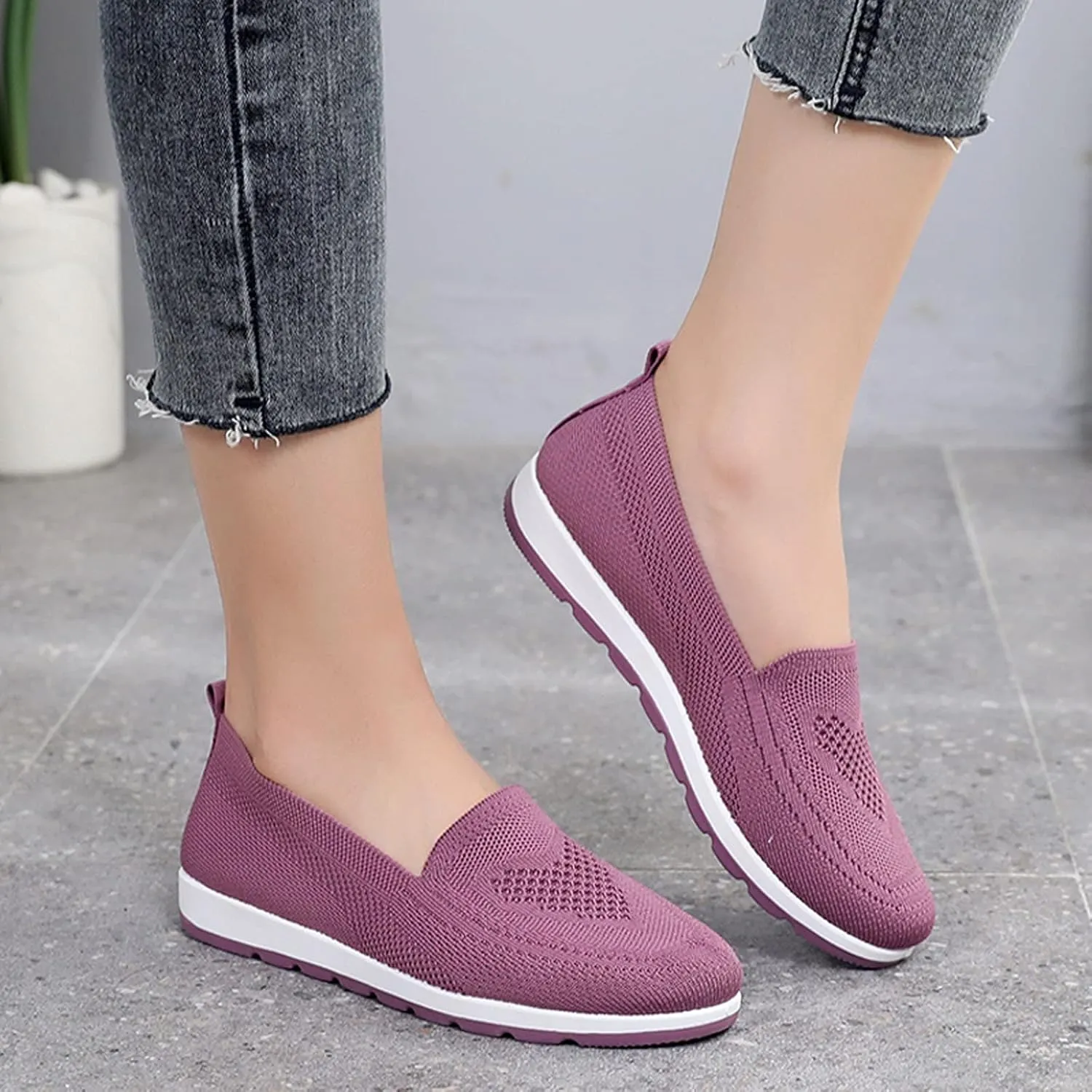 Womens Breathable Running Sports Shoes Low Top Tennis Shoes Non Slip Lightweight Walking Shoes Elderly Shoes