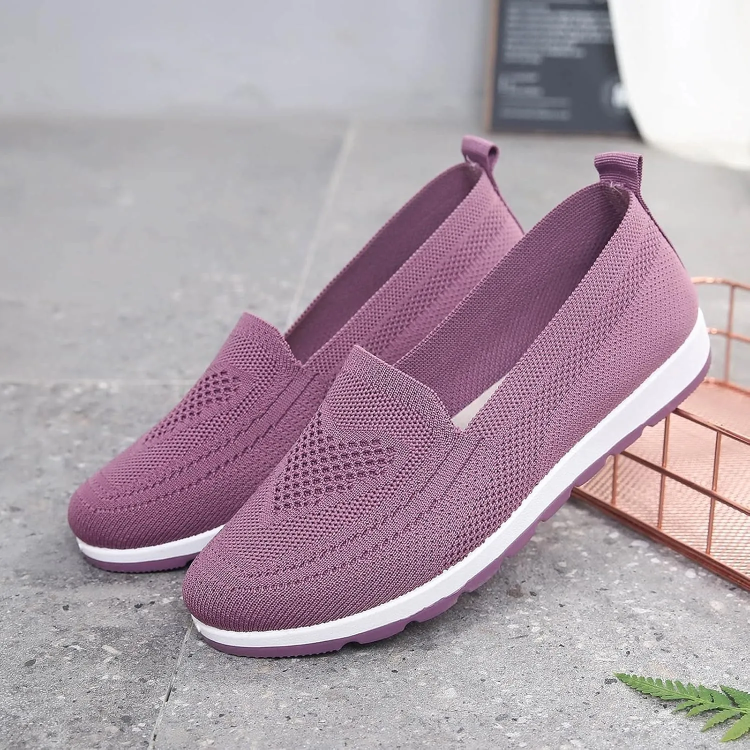 Womens Breathable Running Sports Shoes Low Top Tennis Shoes Non Slip Lightweight Walking Shoes Elderly Shoes