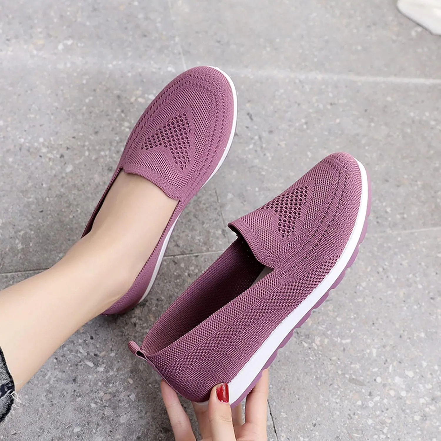 Womens Breathable Running Sports Shoes Low Top Tennis Shoes Non Slip Lightweight Walking Shoes Elderly Shoes
