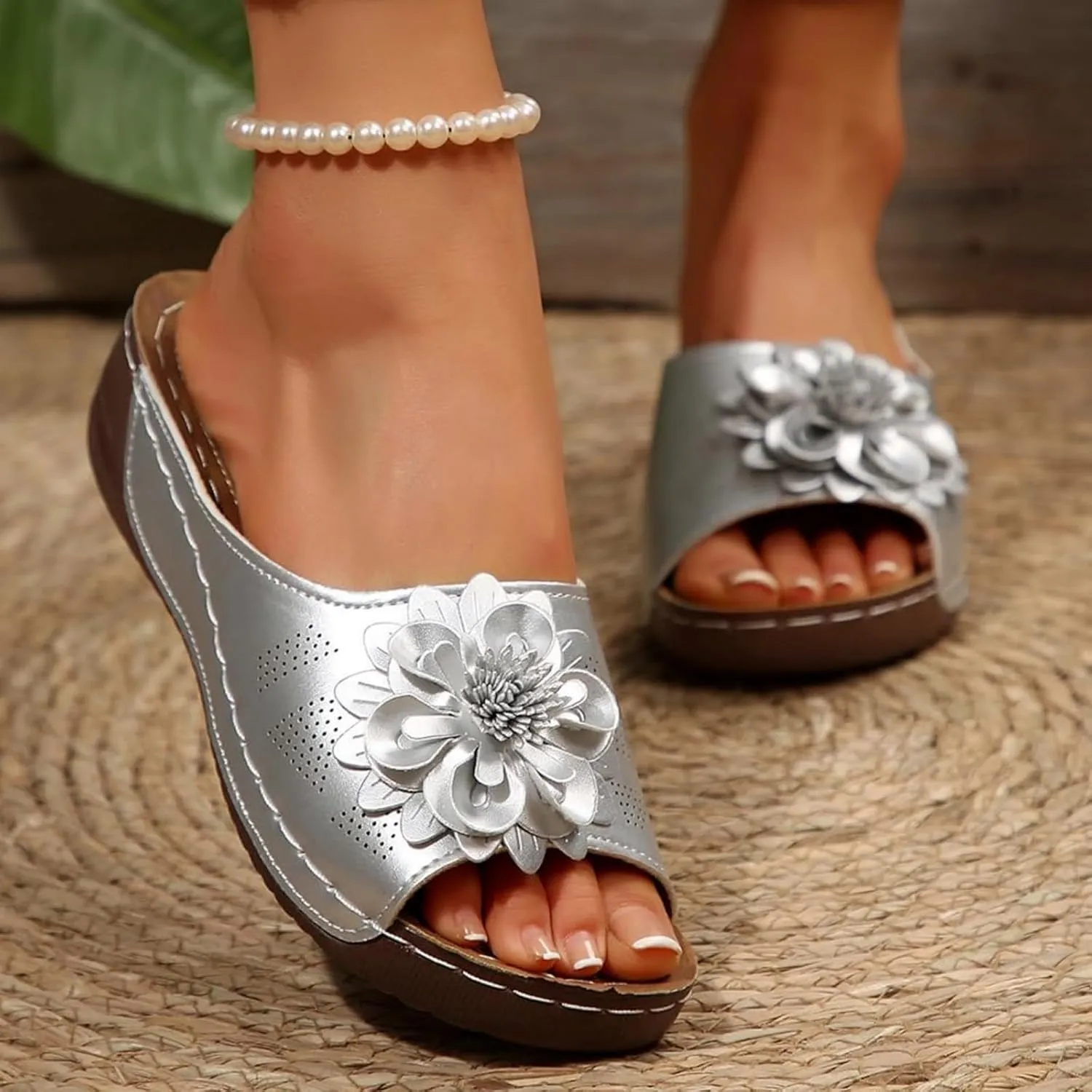 Womens Summer Beach Sandals Chic Flowers Orthopedic Sandals Arch Support Fish Mouth Open Toe Leather Slippers Wedge Platform Sandal Low Wedge Open Toe Shoes Beach Outdoor Slides Slippers Shoes